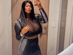 DesirreBlack from xLoveCam