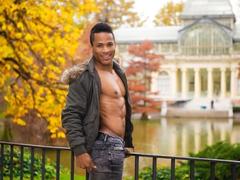 DesmondCane from xLoveCam