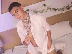 DeusBeauty - male webcam at xLoveCam