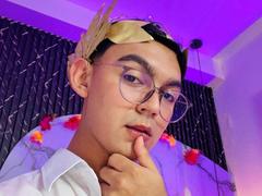 DeusBeauty - male webcam at xLoveCam