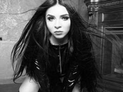 DevashaX - female with black hair webcam at ImLive