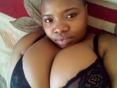 SteamyBoobEbonyX from ImLive