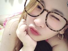 Dhiana69 - blond female webcam at xLoveCam