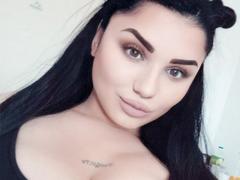 DiEmmie - female with brown hair and  small tits webcam at xLoveCam