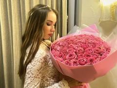 DiaHalaby - female with brown hair webcam at xLoveCam