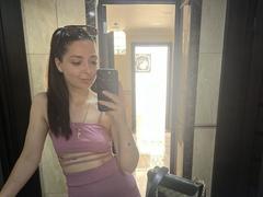 DiamondEyesss from xLoveCam