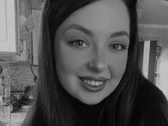 DiamondEyesss - female with black hair and  small tits webcam at xLoveCam