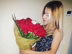 DiamondHottieX - blond female webcam at xLoveCam