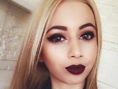 DiamondHottieX - blond female webcam at xLoveCam