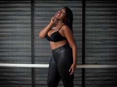 DiamondRossex - female with black hair and  big tits webcam at LiveJasmin