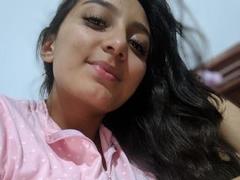 DianaFernandez - female with brown hair webcam at xLoveCam