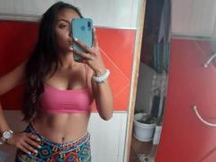 DianaFernandez - female with brown hair webcam at xLoveCam
