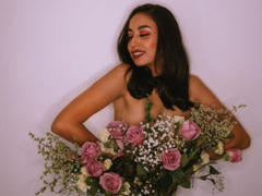 ScarlethDavis - female with black hair and  small tits webcam at LiveJasmin