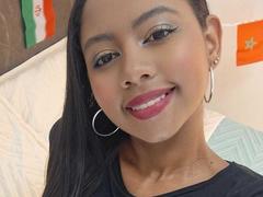 DianaRein - female with brown hair webcam at xLoveCam