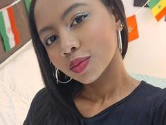 DianaRein - female with brown hair webcam at xLoveCam