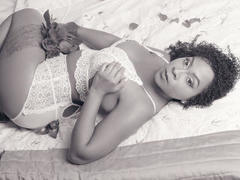 DianeAllegri - female with brown hair and  big tits webcam at LiveJasmin