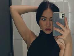 DiannLamphear - female webcam at xLoveCam