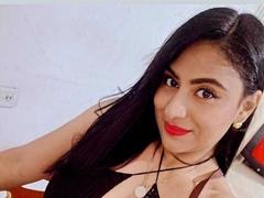 DiannaRosse - female with  big tits webcam at xLoveCam
