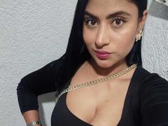 DiannaRosse - female with  big tits webcam at xLoveCam