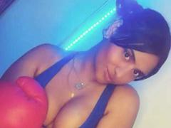 DiannaRosse - female with  big tits webcam at xLoveCam