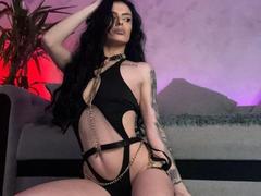 DidiDancer - female with black hair and  small tits webcam at xLoveCam