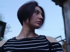 DiedraBloschichak - female with black hair and  big tits webcam at xLoveCam