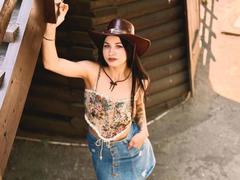 Dindinlir-hot - female with brown hair webcam at xLoveCam