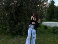 DinorahYanke - female with brown hair webcam at xLoveCam