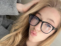 DionHolster - blond female webcam at xLoveCam