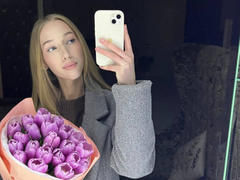 DionHolster - blond female webcam at xLoveCam