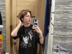 DionneSzczygiel - female with brown hair and  big tits webcam at xLoveCam