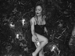 DivaMarie - female with brown hair and  big tits webcam at xLoveCam