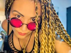 DivaMarie - female with brown hair and  big tits webcam at xLoveCam