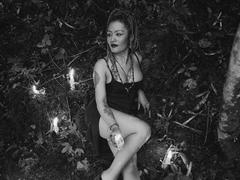 DivaMarie - female with brown hair and  big tits webcam at xLoveCam