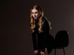 DivineJass - female with brown hair webcam at xLoveCam