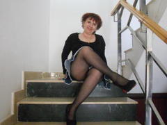 BellaSkyes - female with red hair and  big tits webcam at LiveJasmin