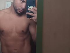 DjesusBlaise - male webcam at xLoveCam