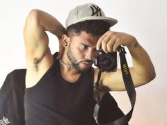 DjesusBlaise - male webcam at xLoveCam