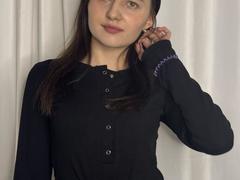 DollieSkweres - female with brown hair and  big tits webcam at xLoveCam
