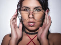 LucyColls from xLoveCam