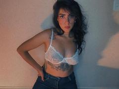 DominatrixMelissa - female with black hair webcam at xLoveCam