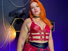 DominatrixMorrigan - female webcam at xLoveCam