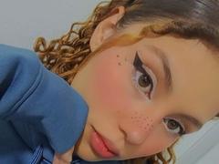 DominicTheOne - female with brown hair webcam at xLoveCam