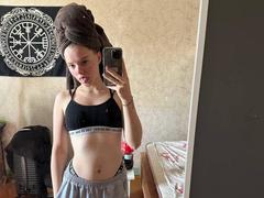 DominicaChambley - blond female with  big tits webcam at xLoveCam