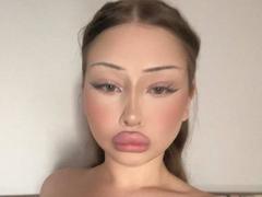 DonaStfleur from xLoveCam