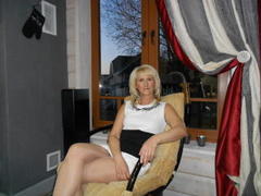 Grannyforfunwow - blond female webcam at LiveJasmin
