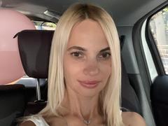 DonorDi from xLoveCam