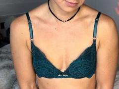 Doppelleben365-hot - female with brown hair webcam at xLoveCam