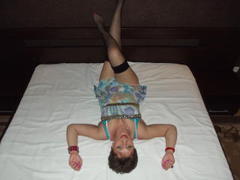 DoraBlueEyess - female with brown hair and  big tits webcam at LiveJasmin