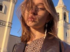 DorianArdis - blond female webcam at xLoveCam